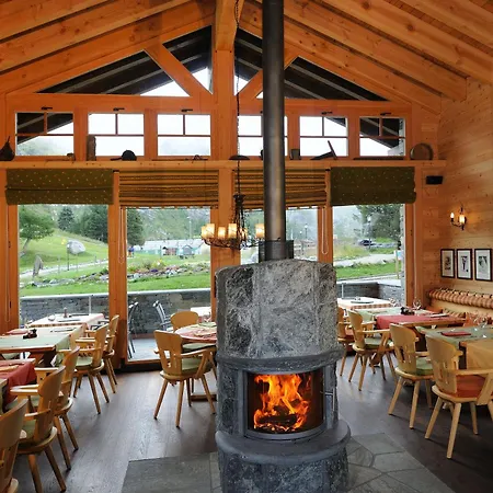 Hotel Riffelalp 2222m Ski-in & Ski-out Zermatt