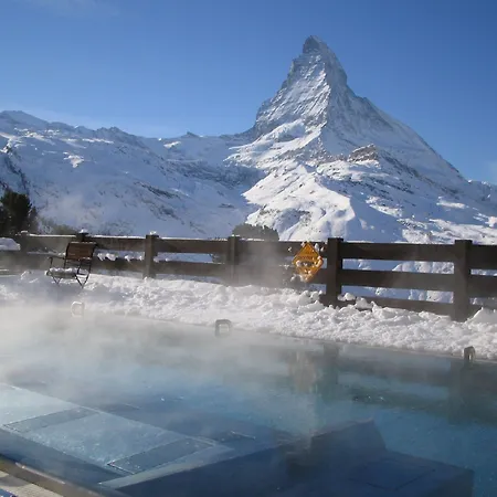 ホテル Riffelalp 2222m