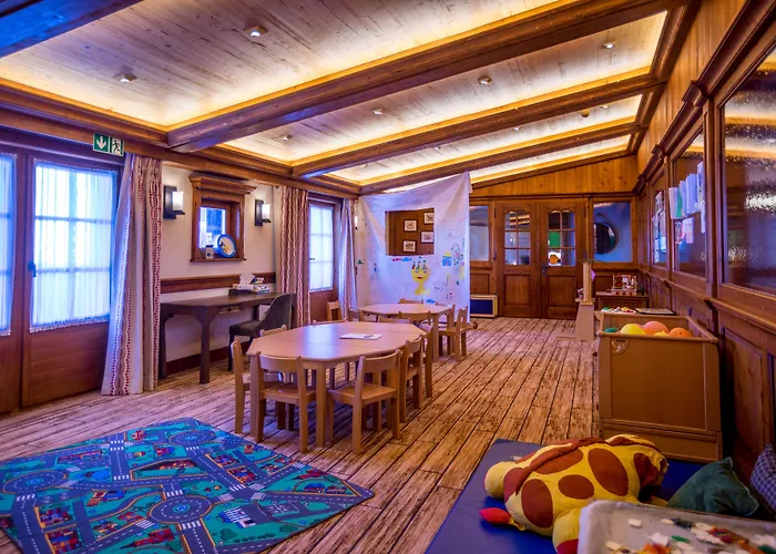 Hotell Riffelalp 2222m Ski-in & Ski-out