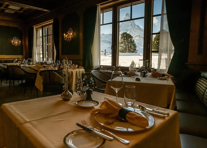 Riffelalp 2222m Ski-in & Ski-out 5*