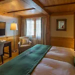 Riffelalp 2222m Ski-in & Ski-out 5* Zermatt