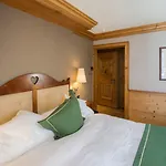 Riffelalp 2222m Ski-in & Ski-out Hotel 5*