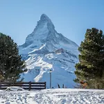 Riffelalp 2222m Ski-in & Ski-out 5*