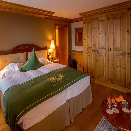 Hotel Riffelalp 2222m Ski-in & Ski-out